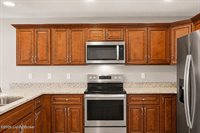 119 Sweetspire Dr, Mt Washington, KY 40047