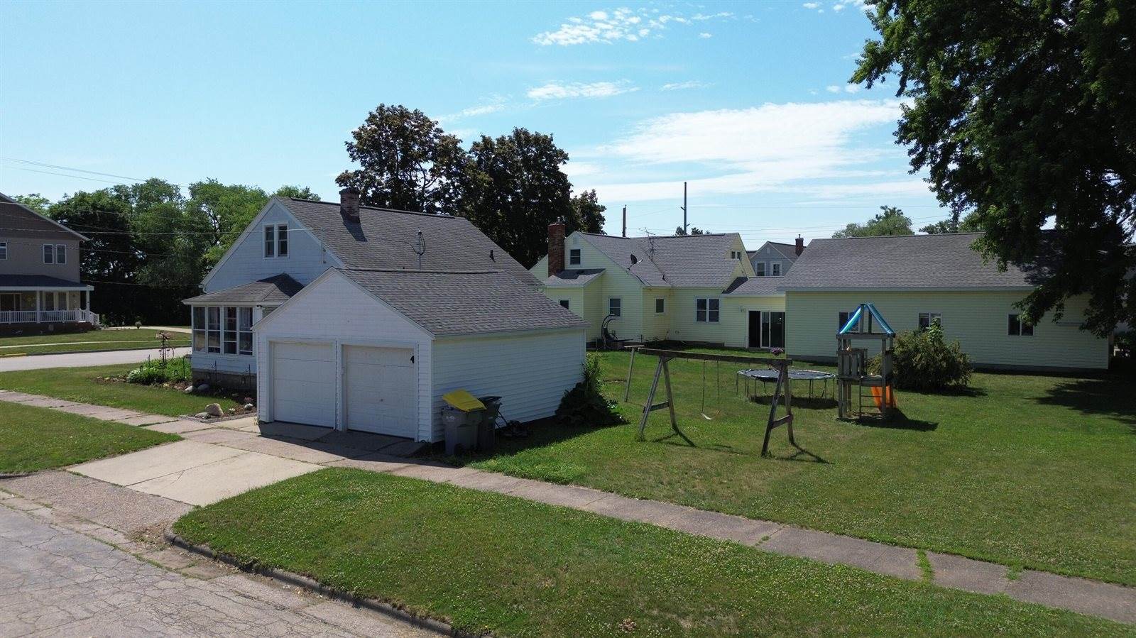 604 Oak St South, La Crescent, MN 55947