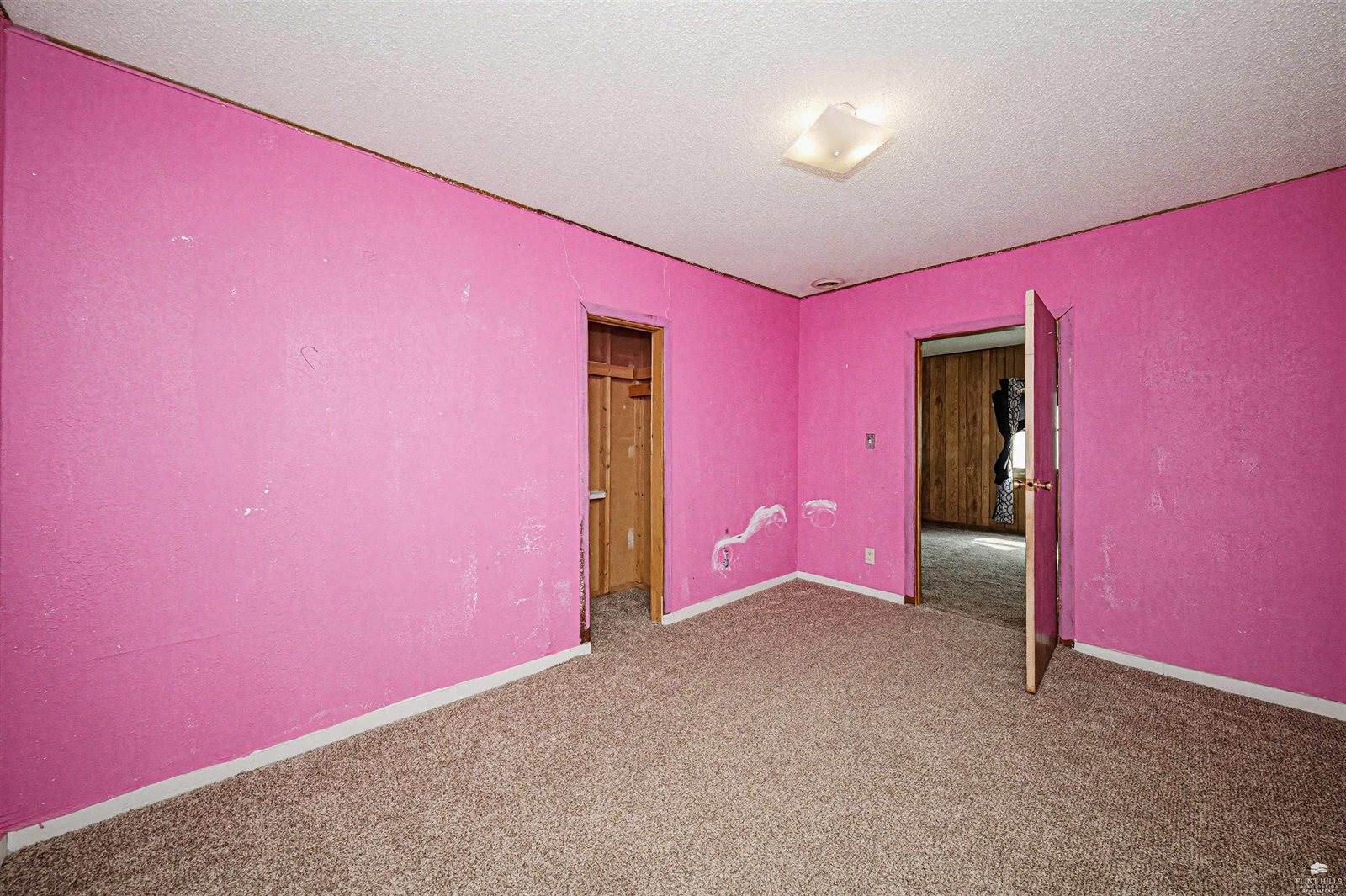423 West 12th Street, Junction City, KS 66441