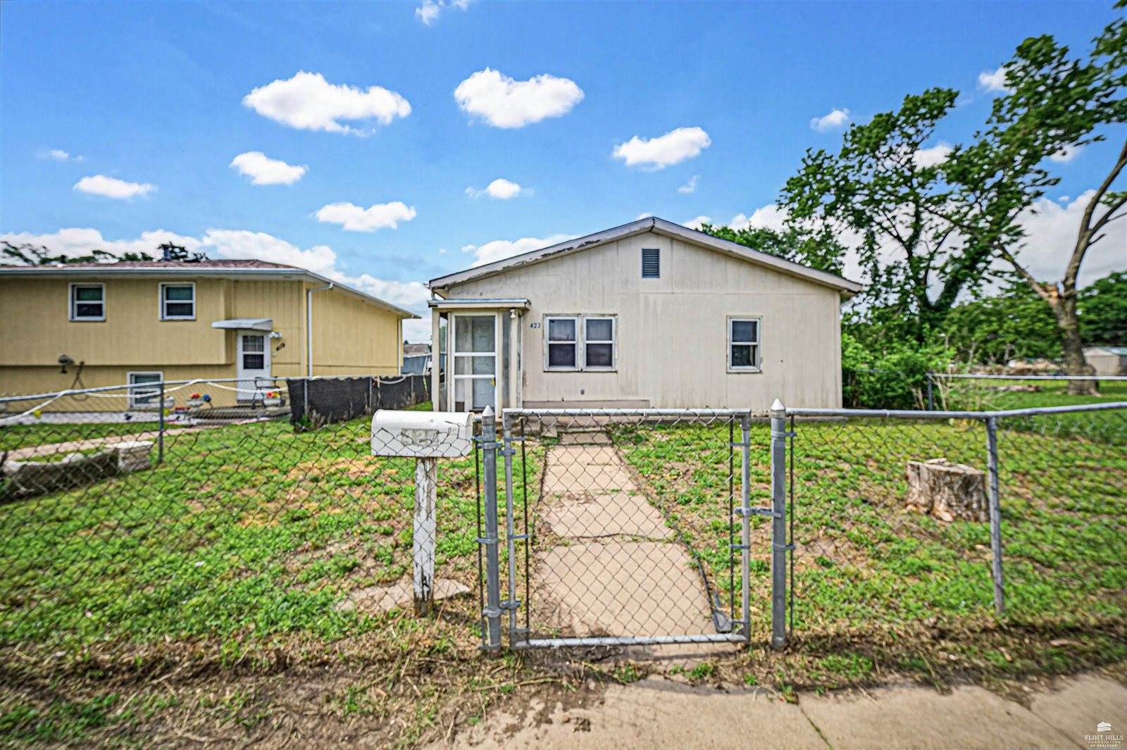423 West 12th Street, Junction City, KS 66441