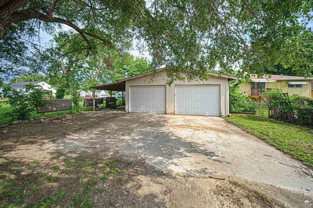 423 West 12th Street, Junction City, KS 66441