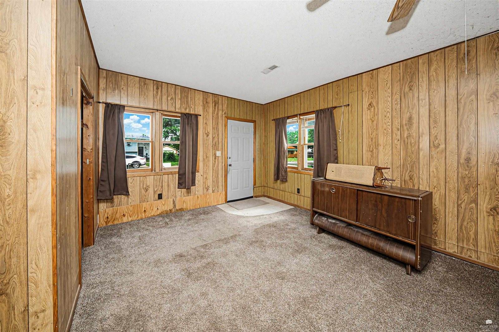423 West 12th Street, Junction City, KS 66441