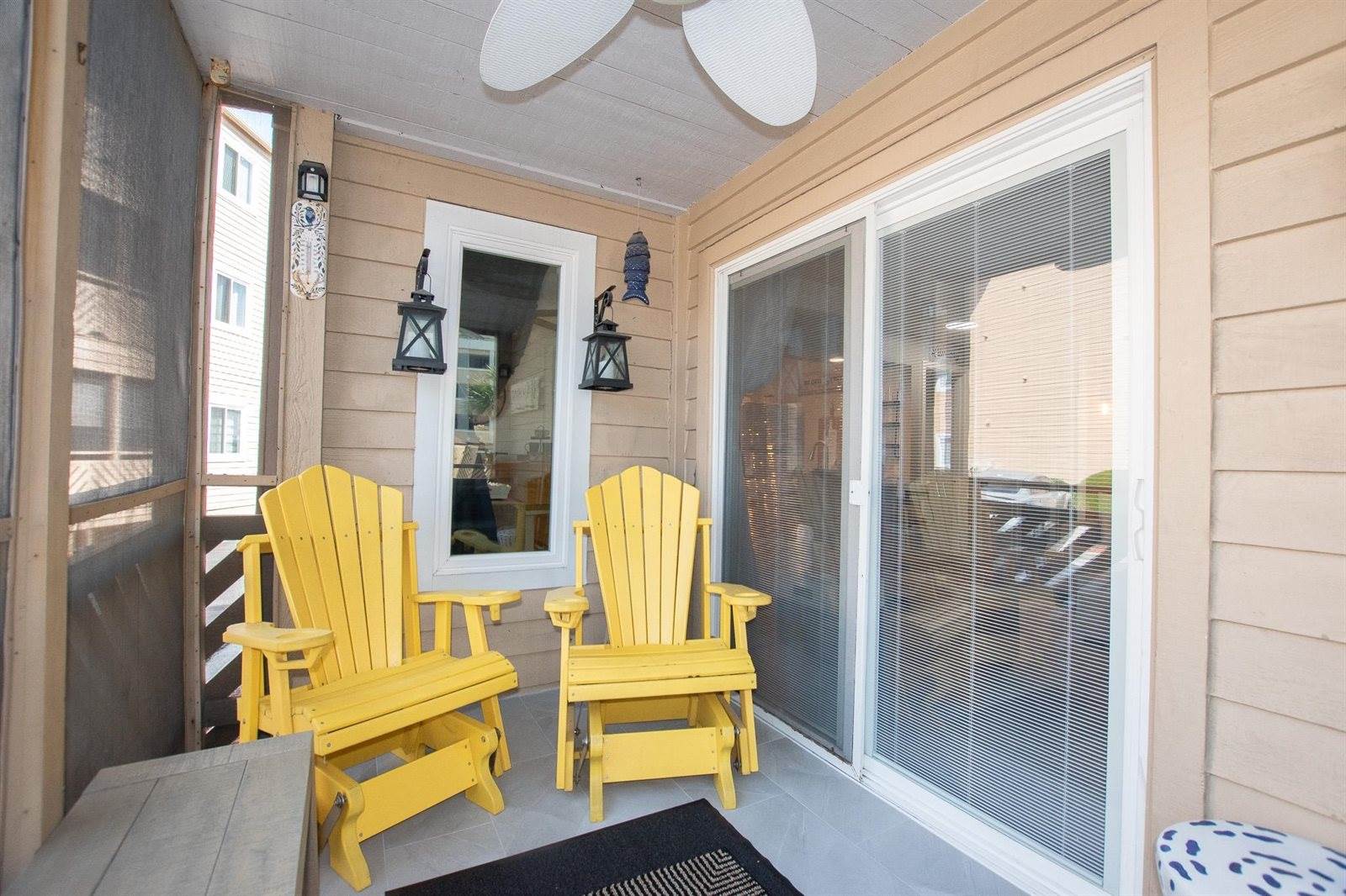 609 Hillside Dr. S, North Myrtle Beach, SC 29582
