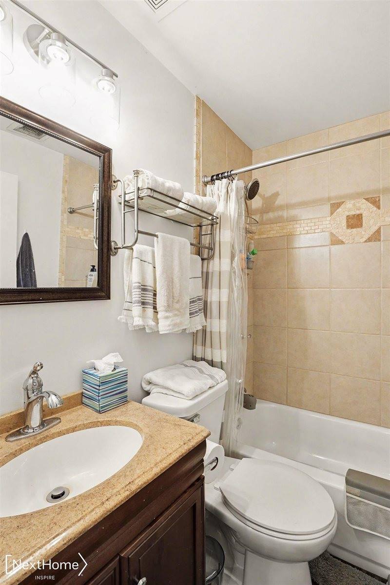 6183 Springdale Boulevard, Grand Blanc, MI 48439