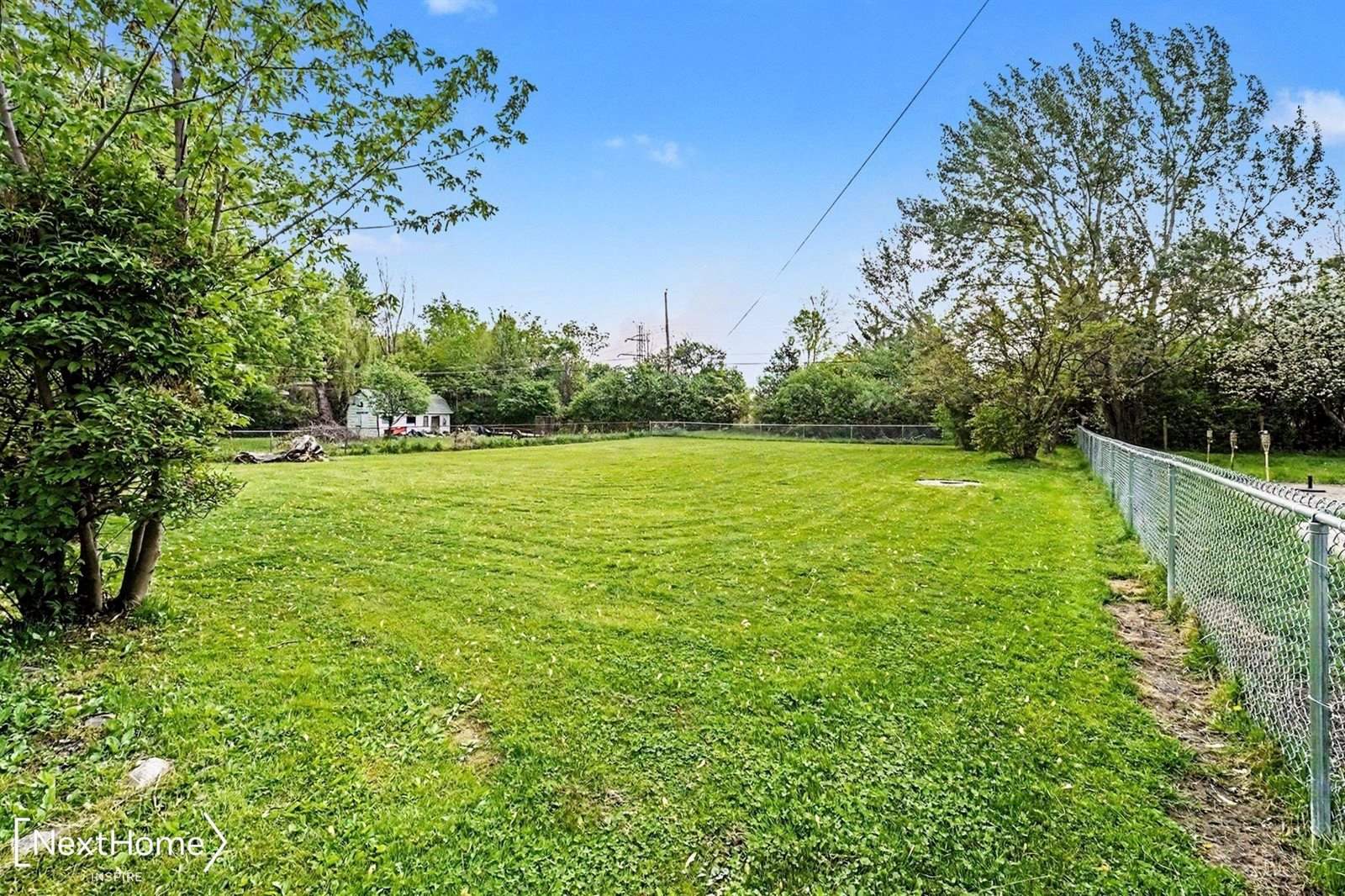 6183 Springdale Boulevard, Grand Blanc, MI 48439