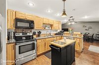 6183 Springdale Boulevard, Grand Blanc, MI 48439