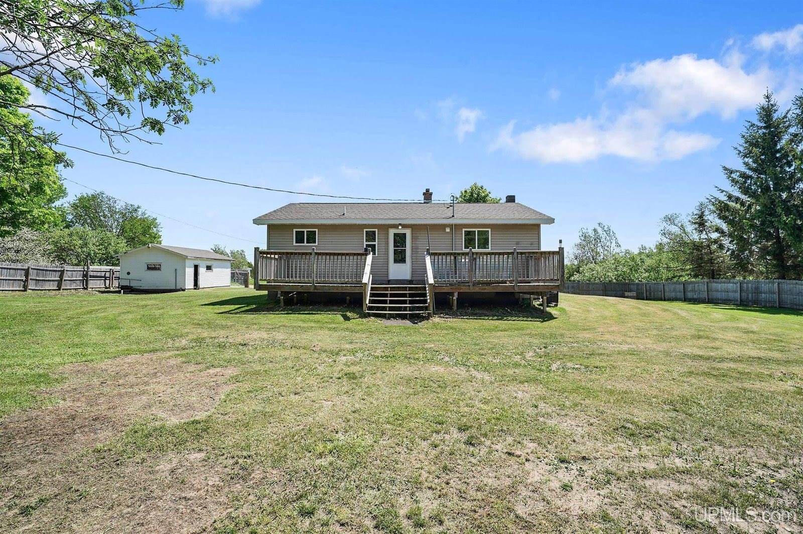 N5797 Eben Road, Eben Junction, MI 49825