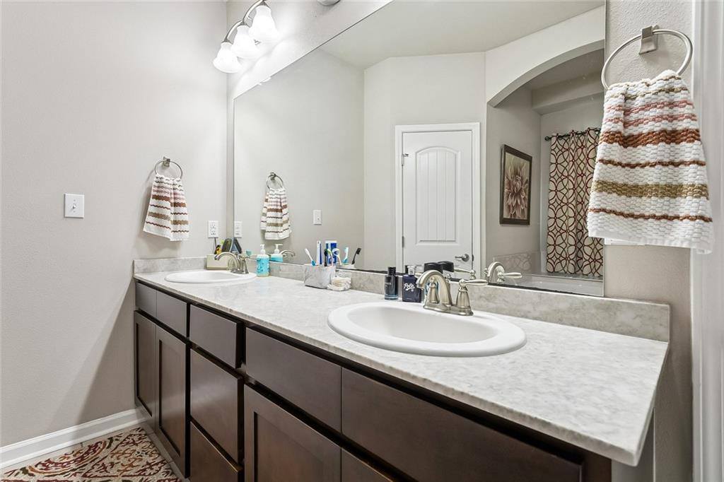 24070 Laurel Oak Avenue, Ponchatoula, LA 70454