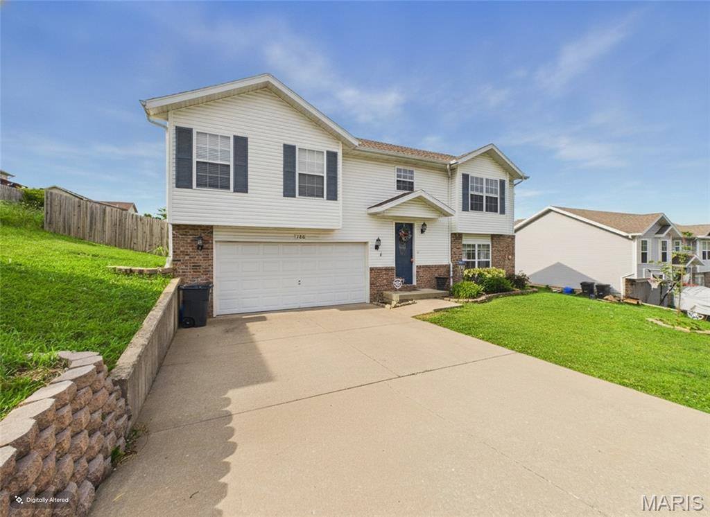 100 Mary Catherine, Waynesville, MO 65583
