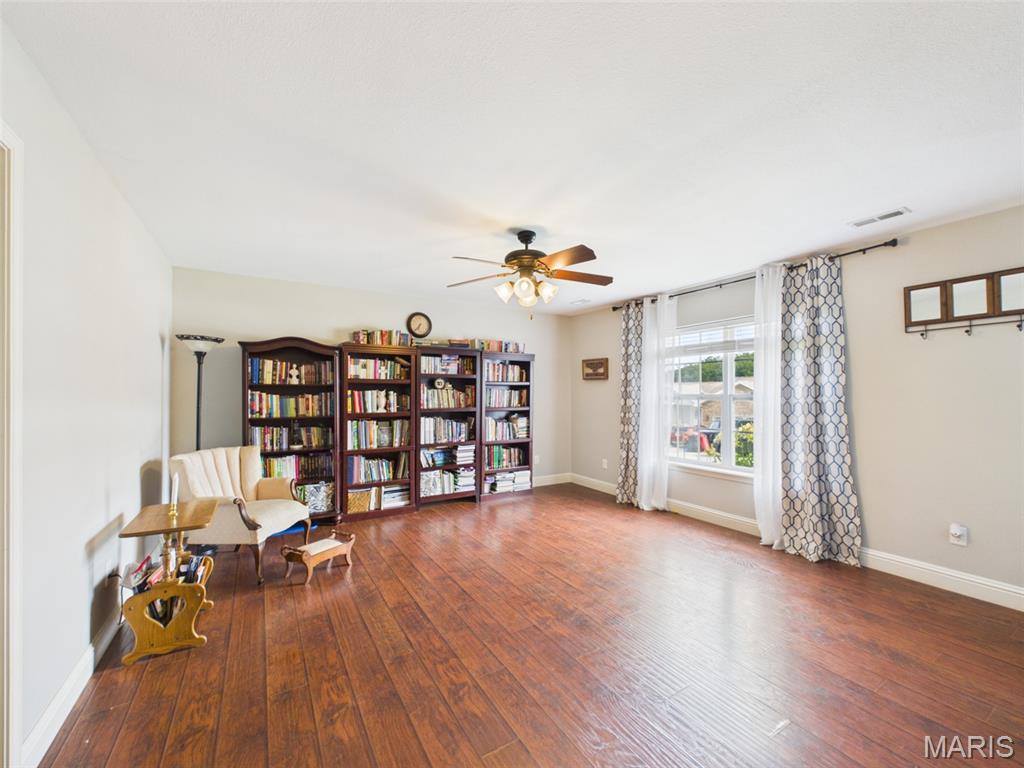 100 Mary Catherine, Waynesville, MO 65583