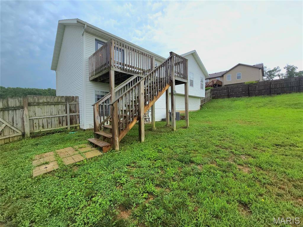 100 Mary Catherine, Waynesville, MO 65583