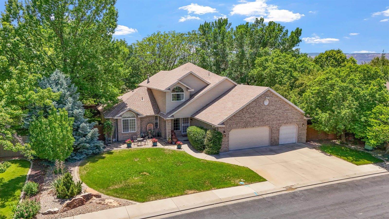 2545 Moonridge Drive, Grand Junction, CO 81505