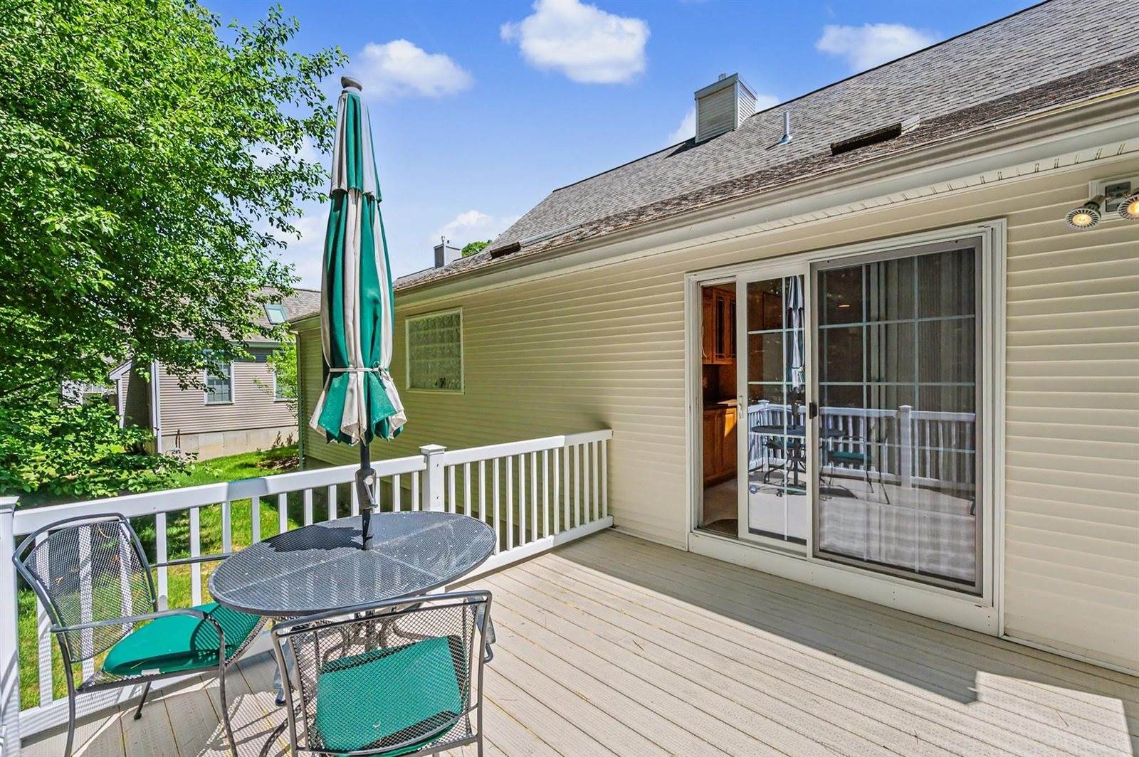 143 Hampton Meadows, Hampton, NH 03842