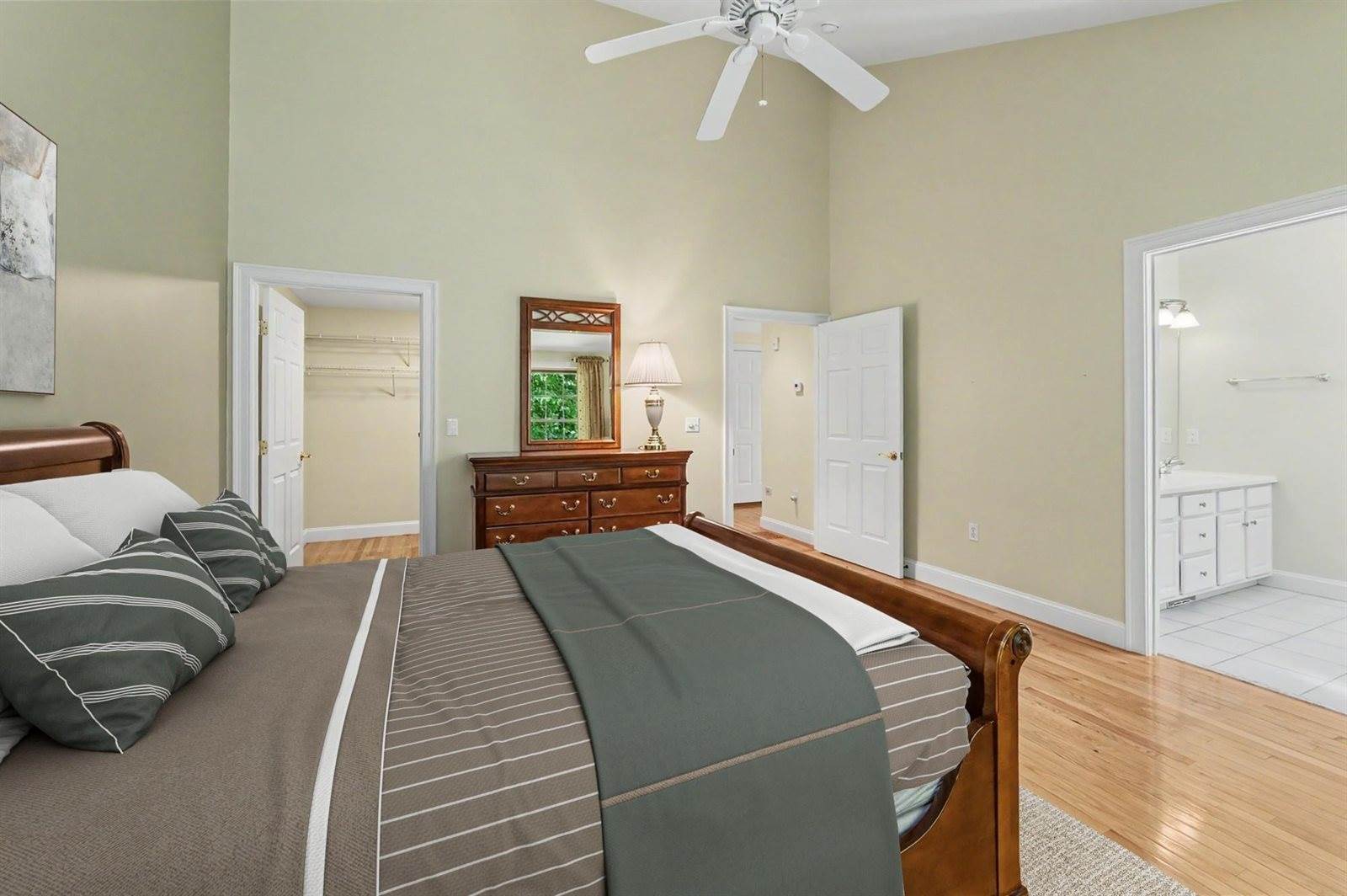 143 Hampton Meadows, Hampton, NH 03842