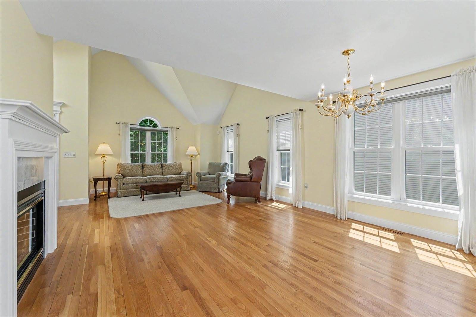 143 Hampton Meadows, Hampton, NH 03842