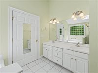 143 Hampton Meadows, Hampton, NH 03842