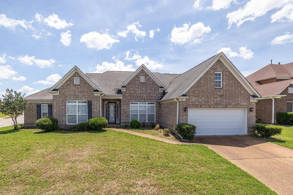 99 Heartland Ln, Memphis, TN 38109