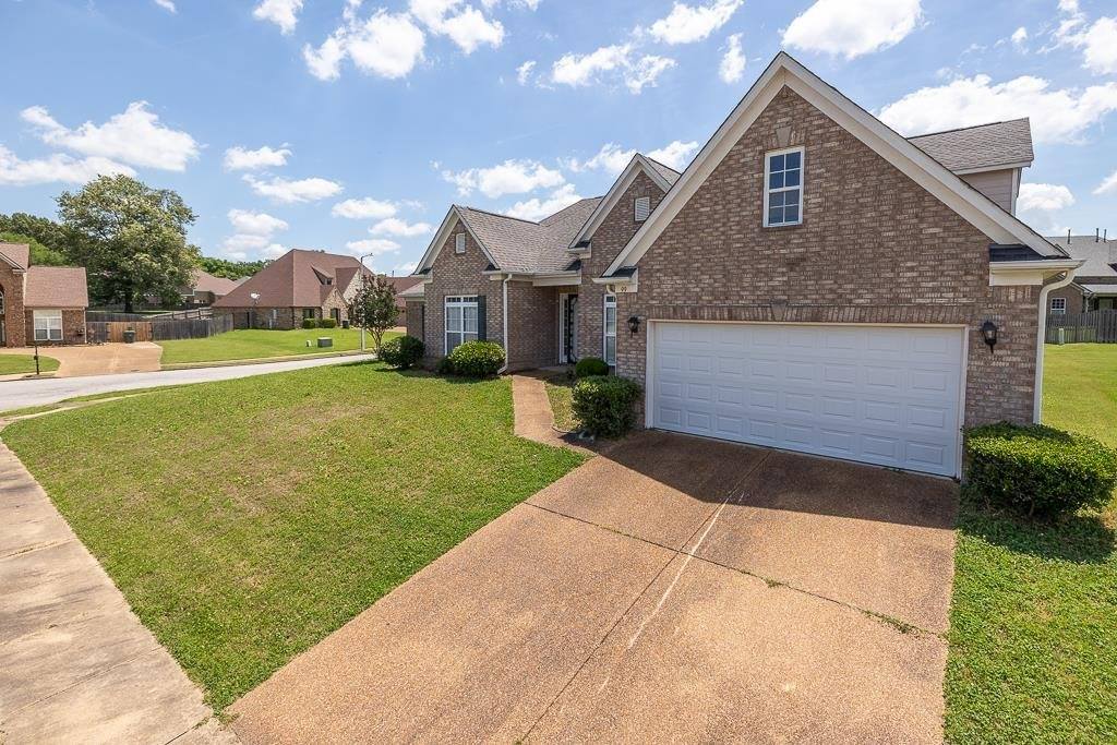 99 Heartland Ln, Memphis, TN 38109