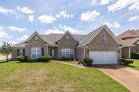 99 Heartland Ln, Memphis, TN 38109