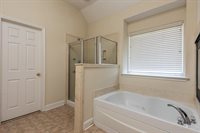 99 Heartland Ln, Memphis, TN 38109