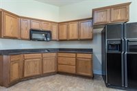99 Heartland Ln, Memphis, TN 38109