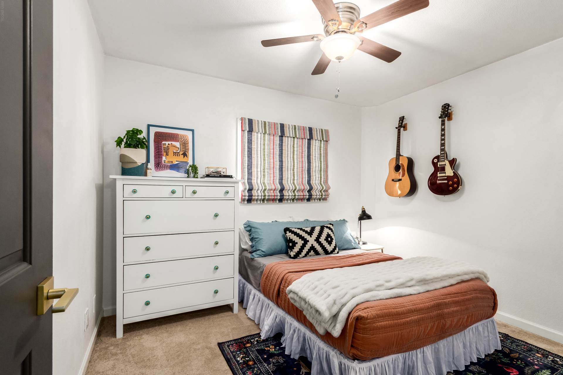 4537 N. 17th Ave., Phoenix, AZ 85015