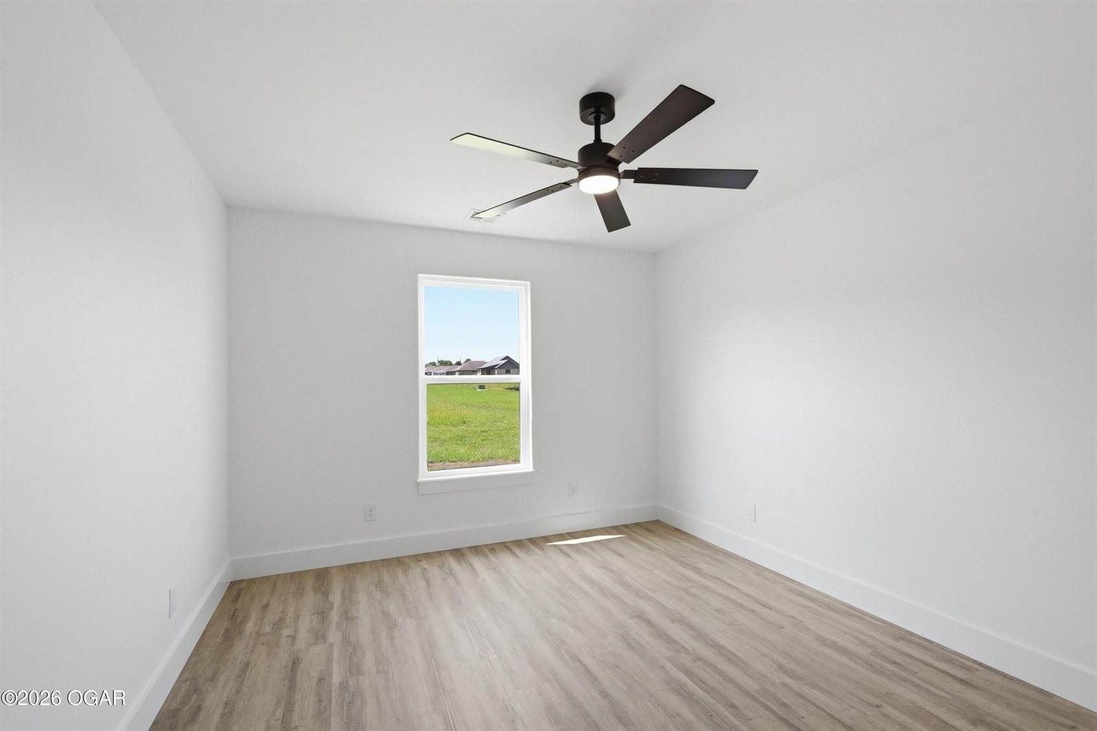 2209 Modern Avenue, Carthage, MO 64836