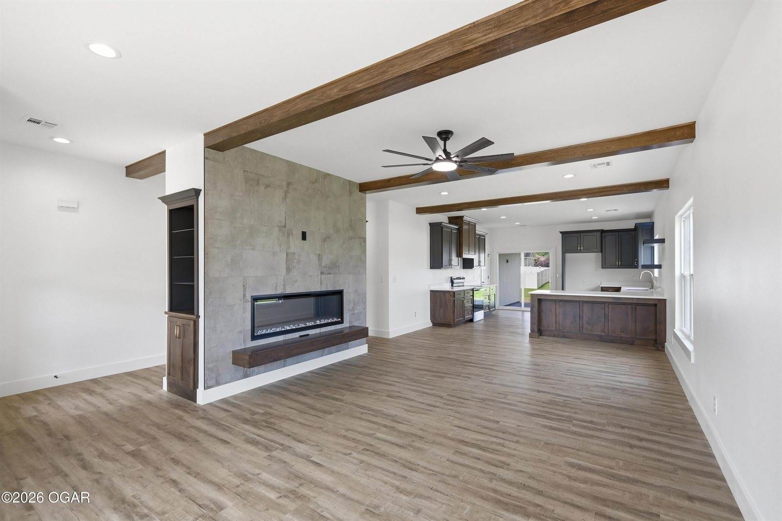 2209 Modern Avenue, Carthage, MO 64836