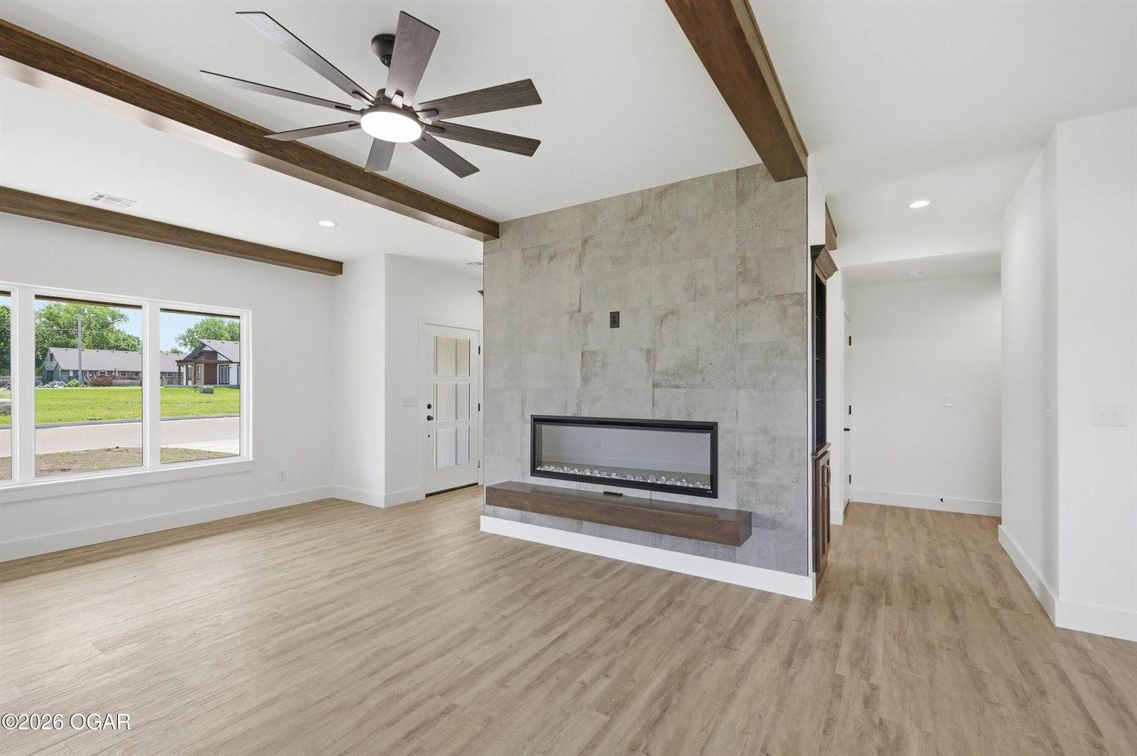 2209 Modern Avenue, Carthage, MO 64836