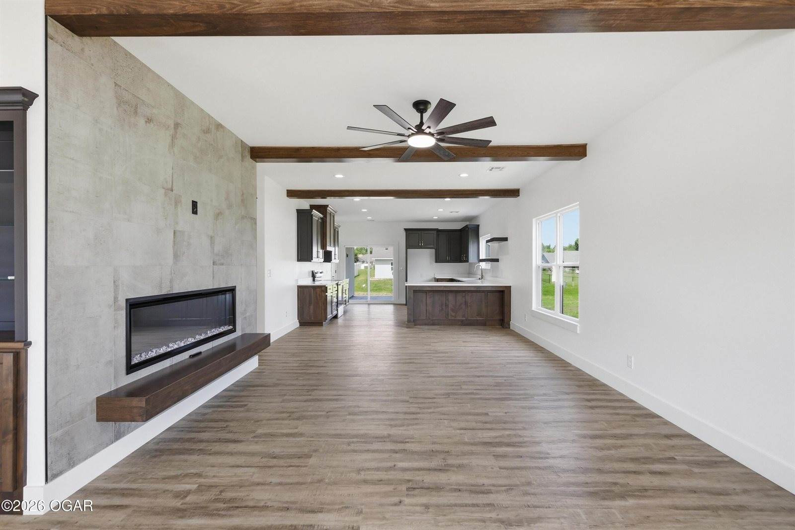 2209 Modern Avenue, Carthage, MO 64836