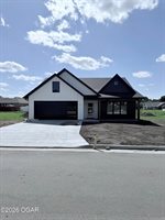 2209 Modern Avenue, Carthage, MO 64836