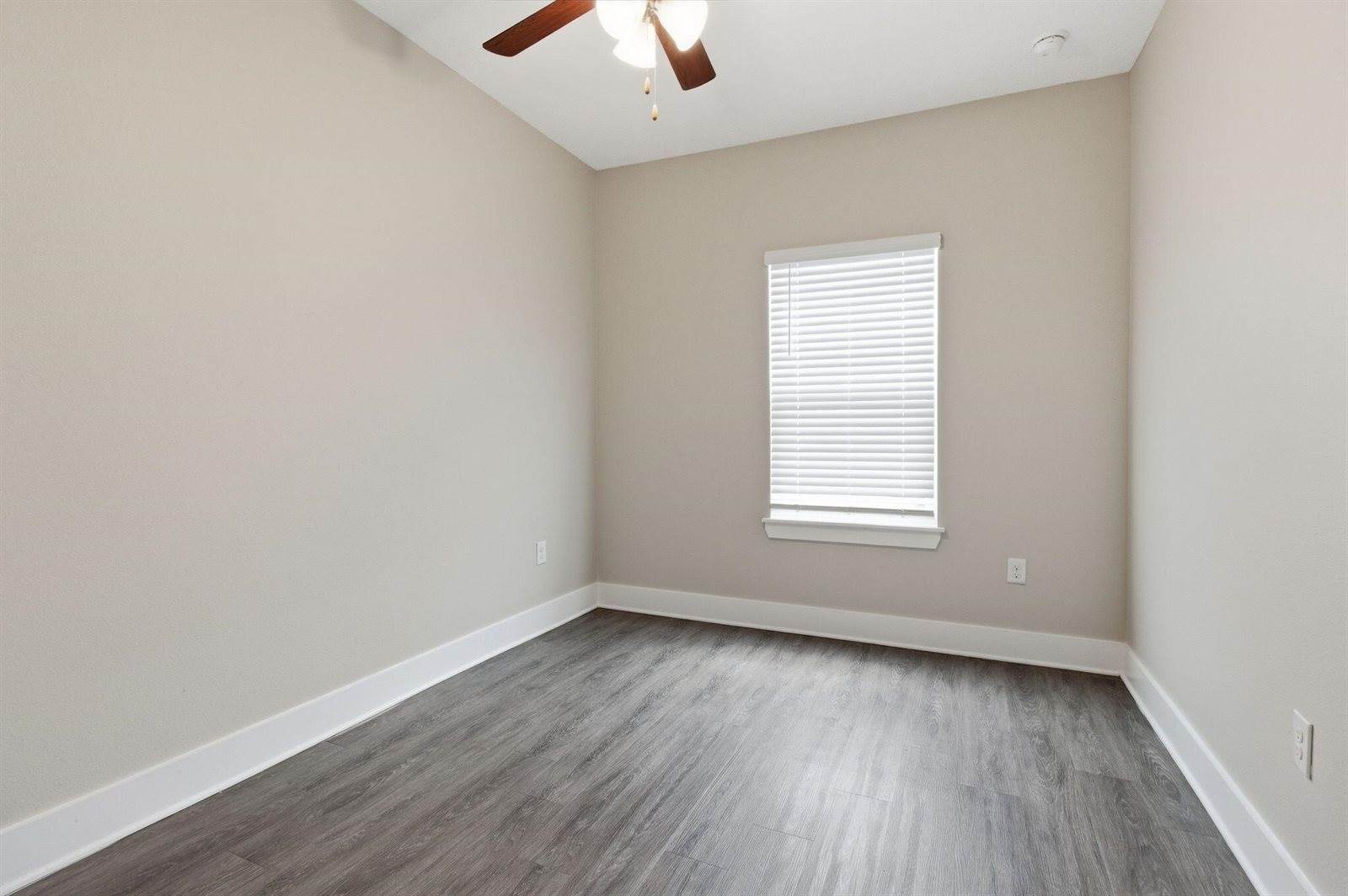 334 North Sand Palm Road, Freeport, FL 32439