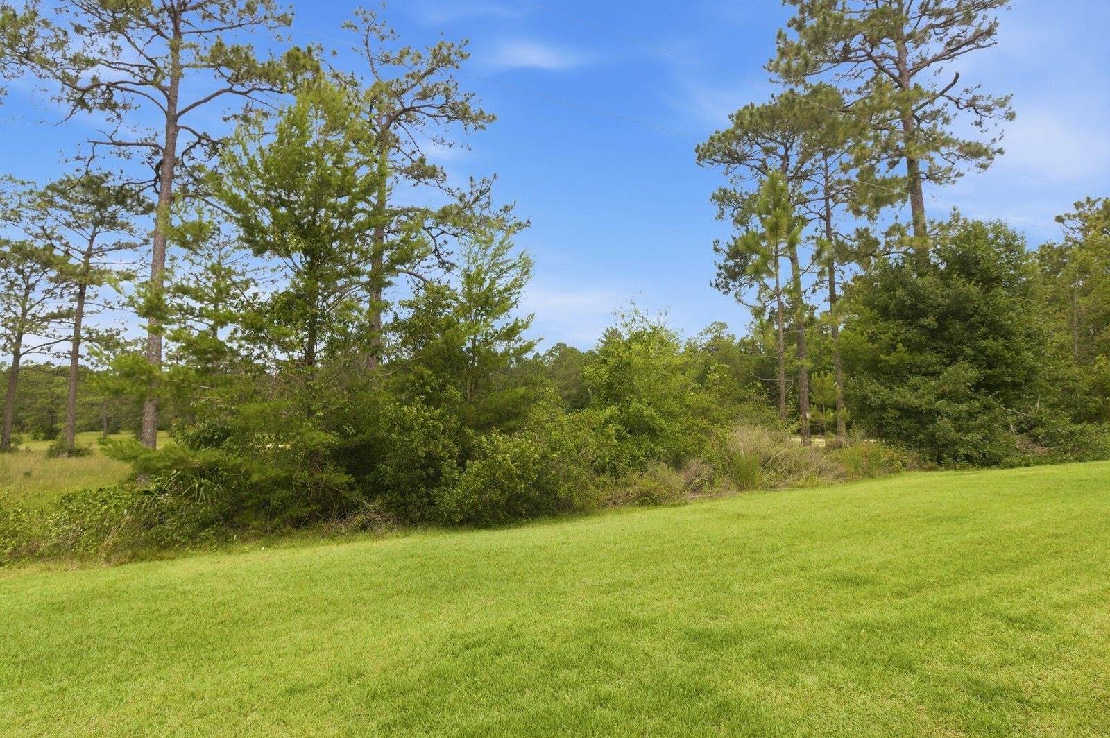 334 North Sand Palm Road, Freeport, FL 32439