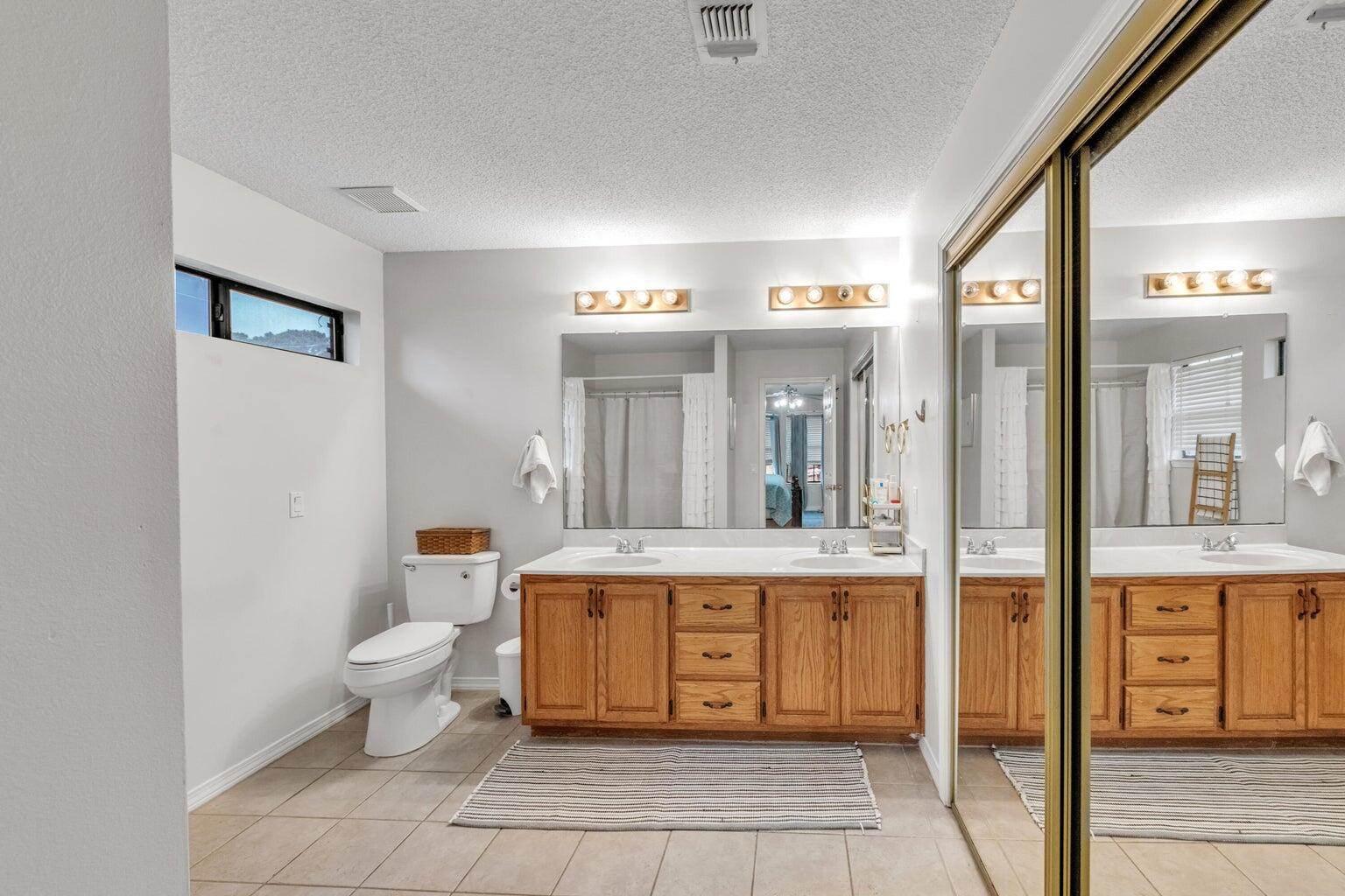 6453 Garden Drive, Gulf Breeze, FL 32563