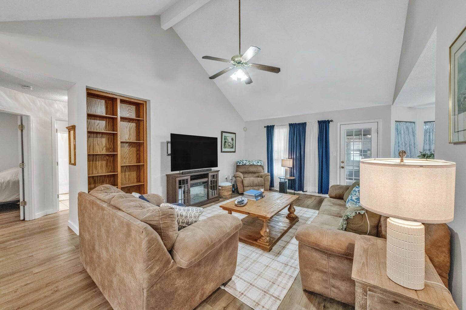 6453 Garden Drive, Gulf Breeze, FL 32563