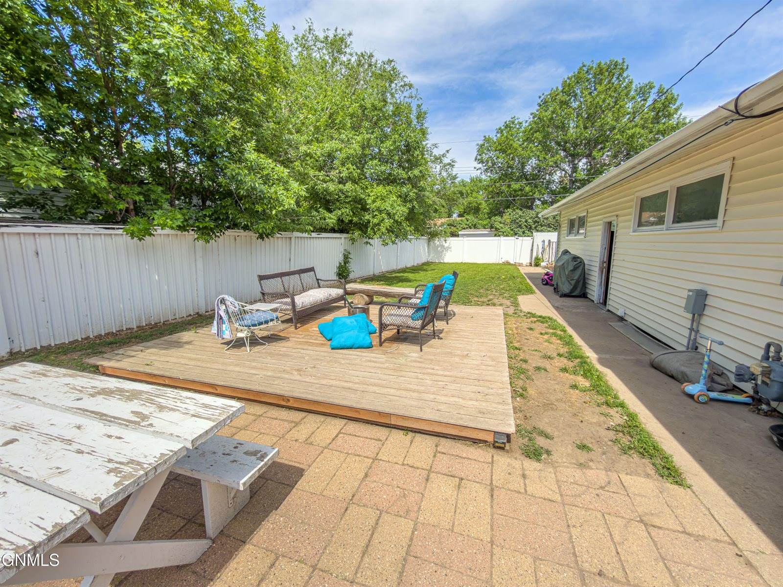 1414 6th Street West, Williston, ND 58801
