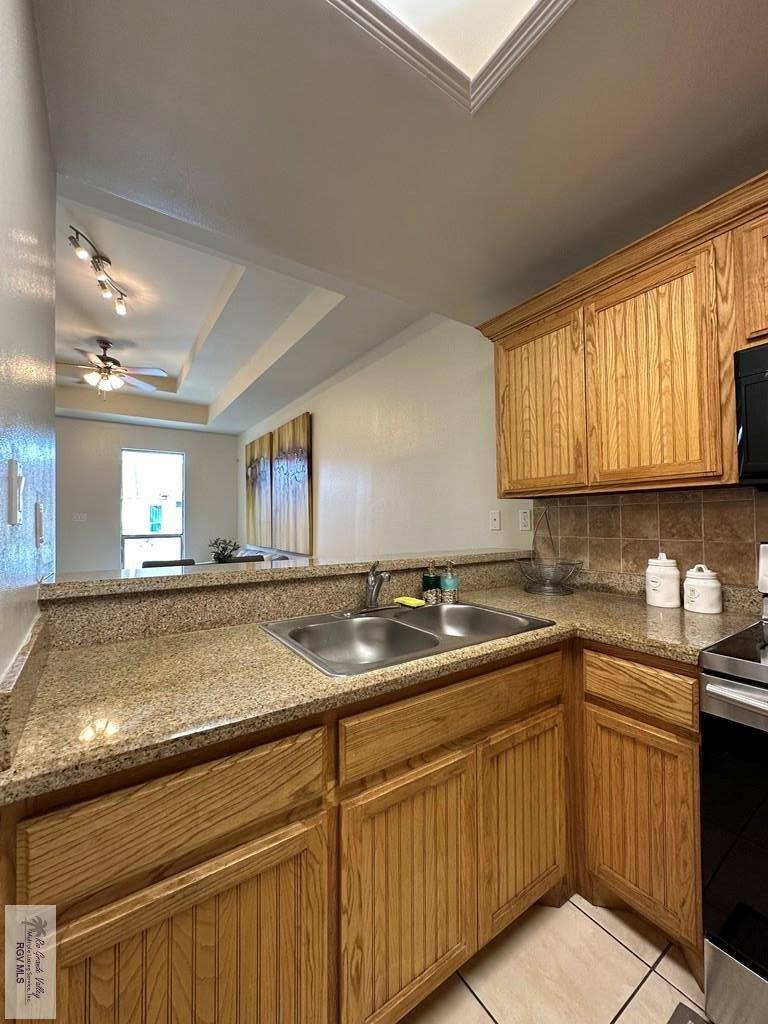 2000 Westminster Cir, Brownsville, TX 78521