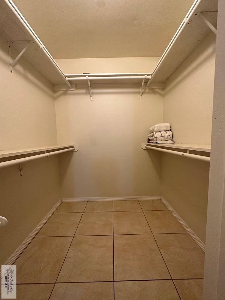 2000 Westminster Cir, Brownsville, TX 78521