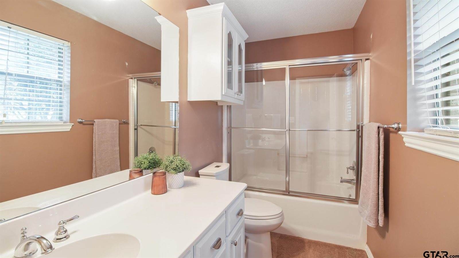 15360 Wagon Wheel Drive, Chandler, TX 75758