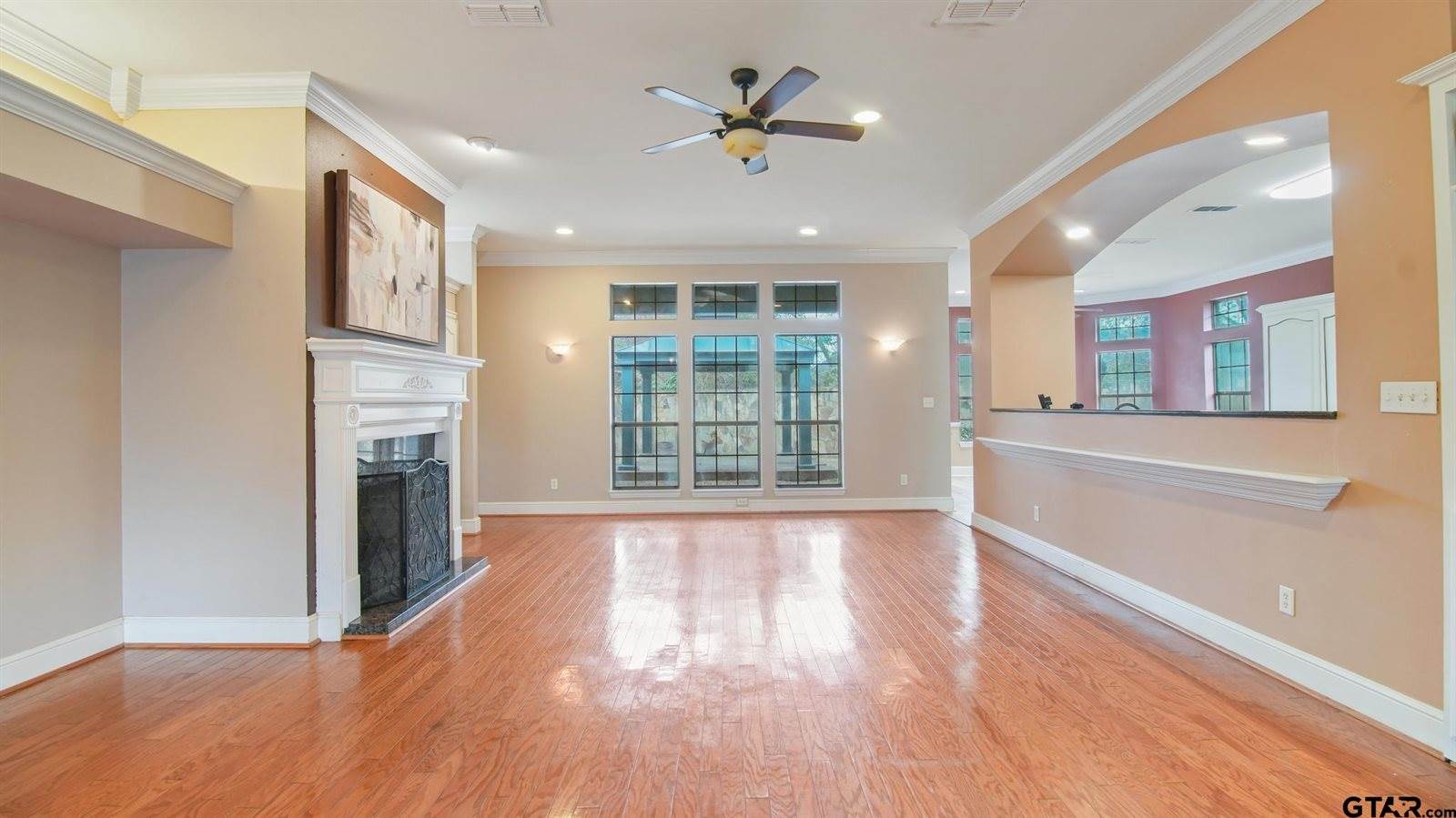 15360 Wagon Wheel Drive, Chandler, TX 75758