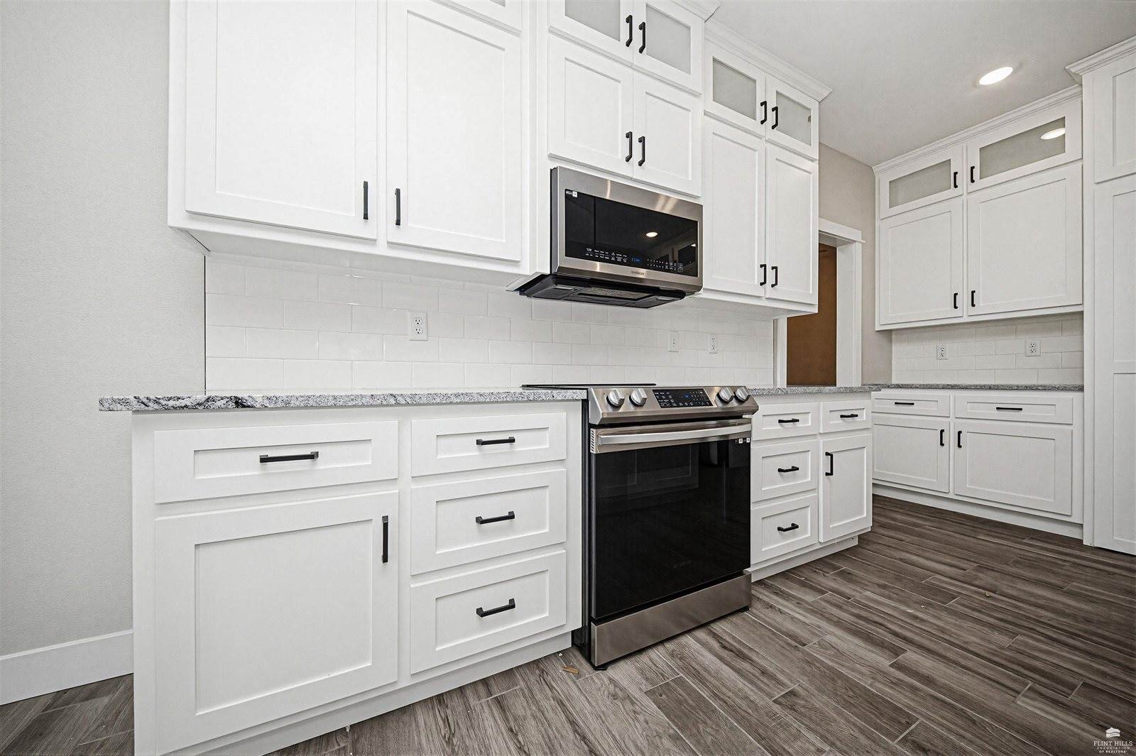 3901 Travers Circle, Manhattan, KS 66503