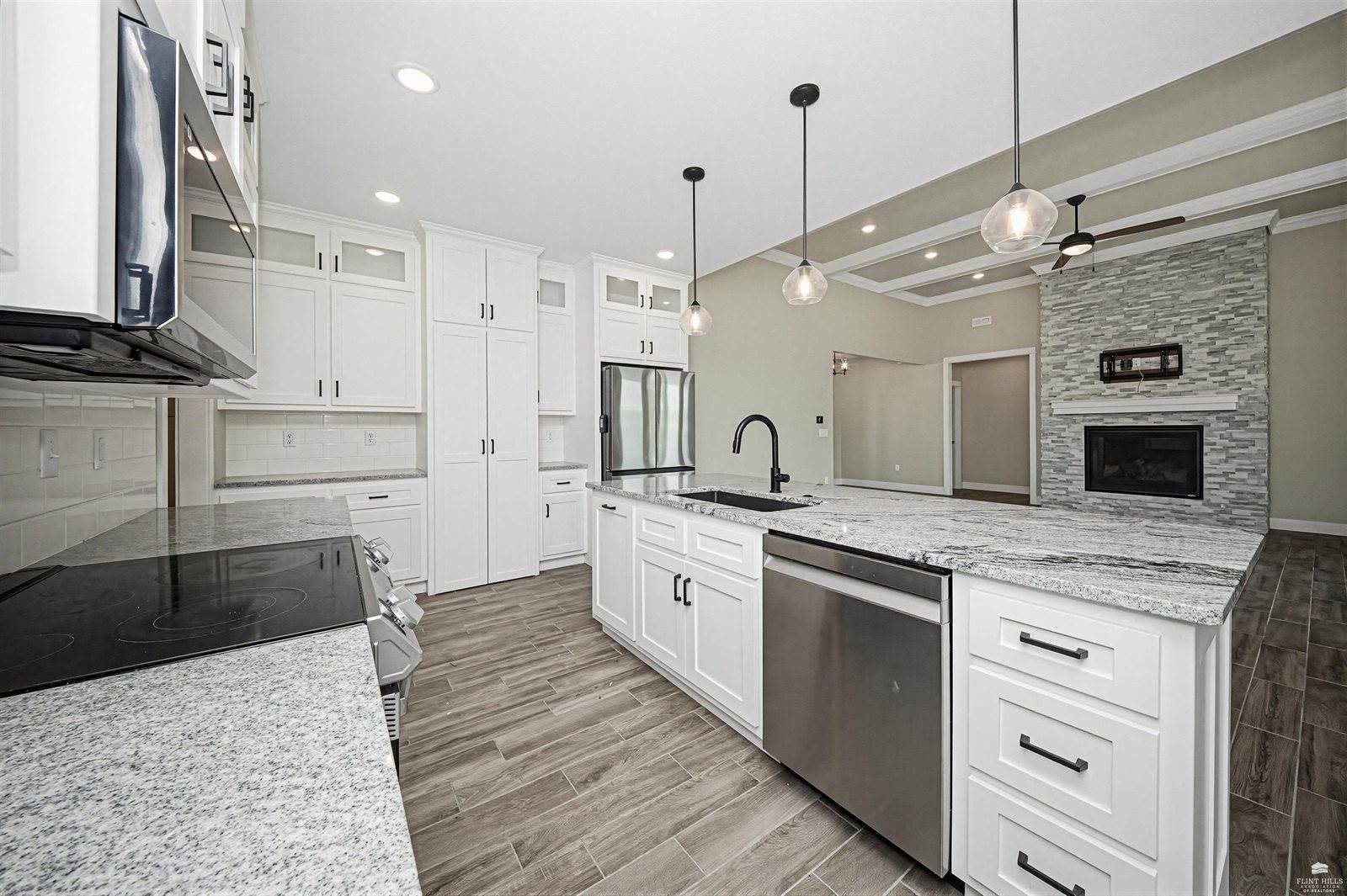 3901 Travers Circle, Manhattan, KS 66503