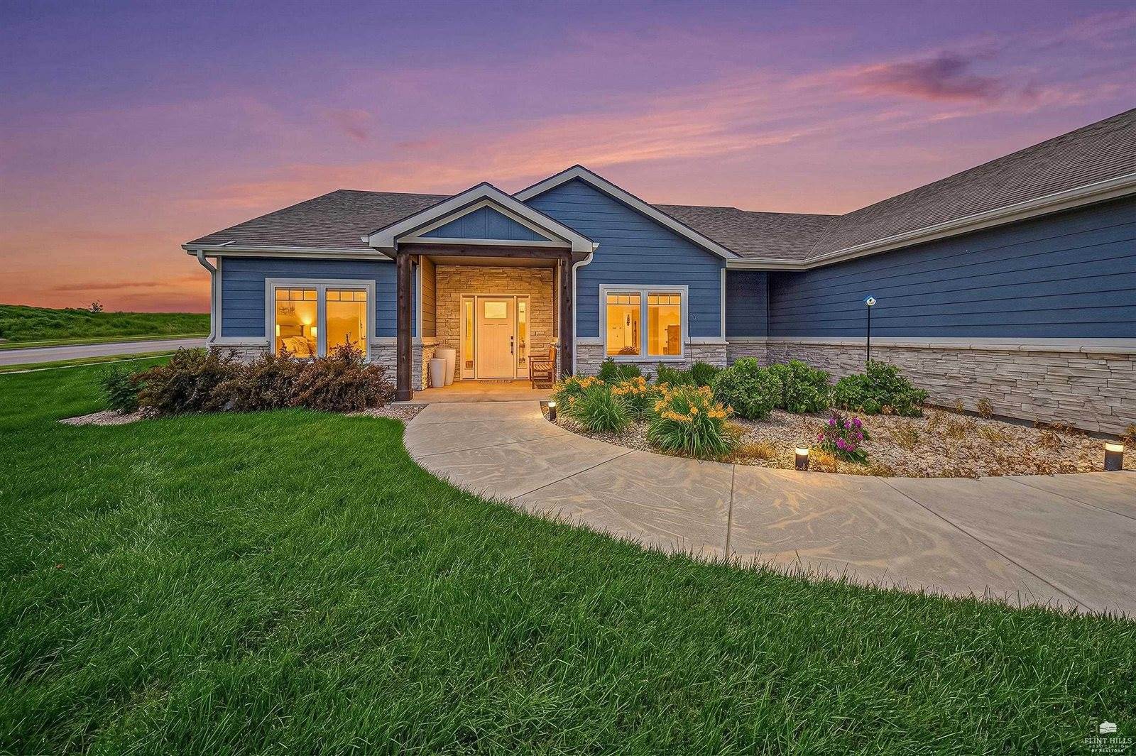 3901 Travers Circle, Manhattan, KS 66503