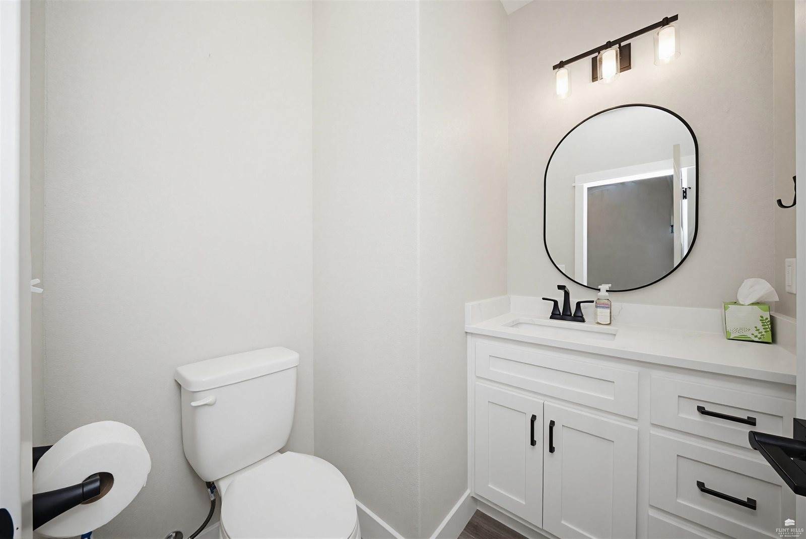 3901 Travers Circle, Manhattan, KS 66503