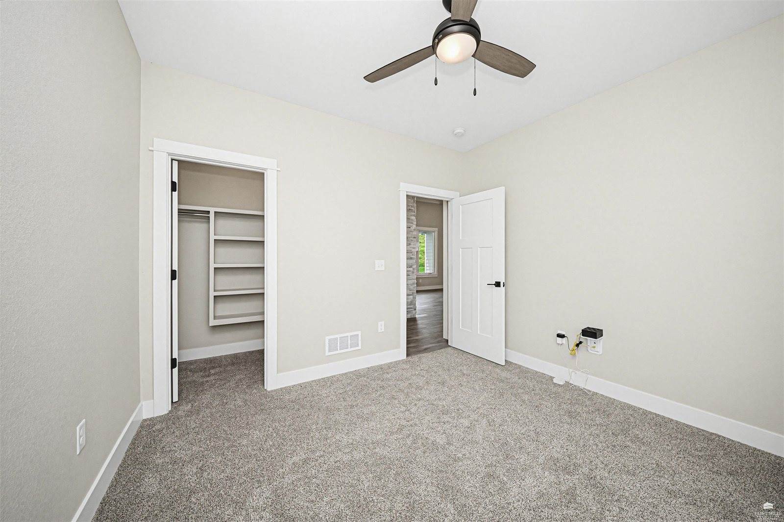 3901 Travers Circle, Manhattan, KS 66503