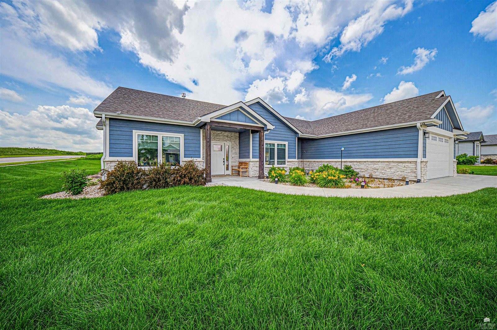 3901 Travers Circle, Manhattan, KS 66503
