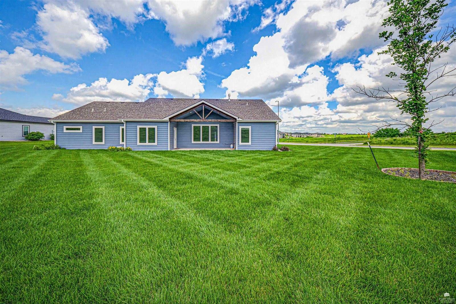 3901 Travers Circle, Manhattan, KS 66503
