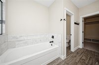 3901 Travers Circle, Manhattan, KS 66503