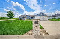 3901 Travers Circle, Manhattan, KS 66503