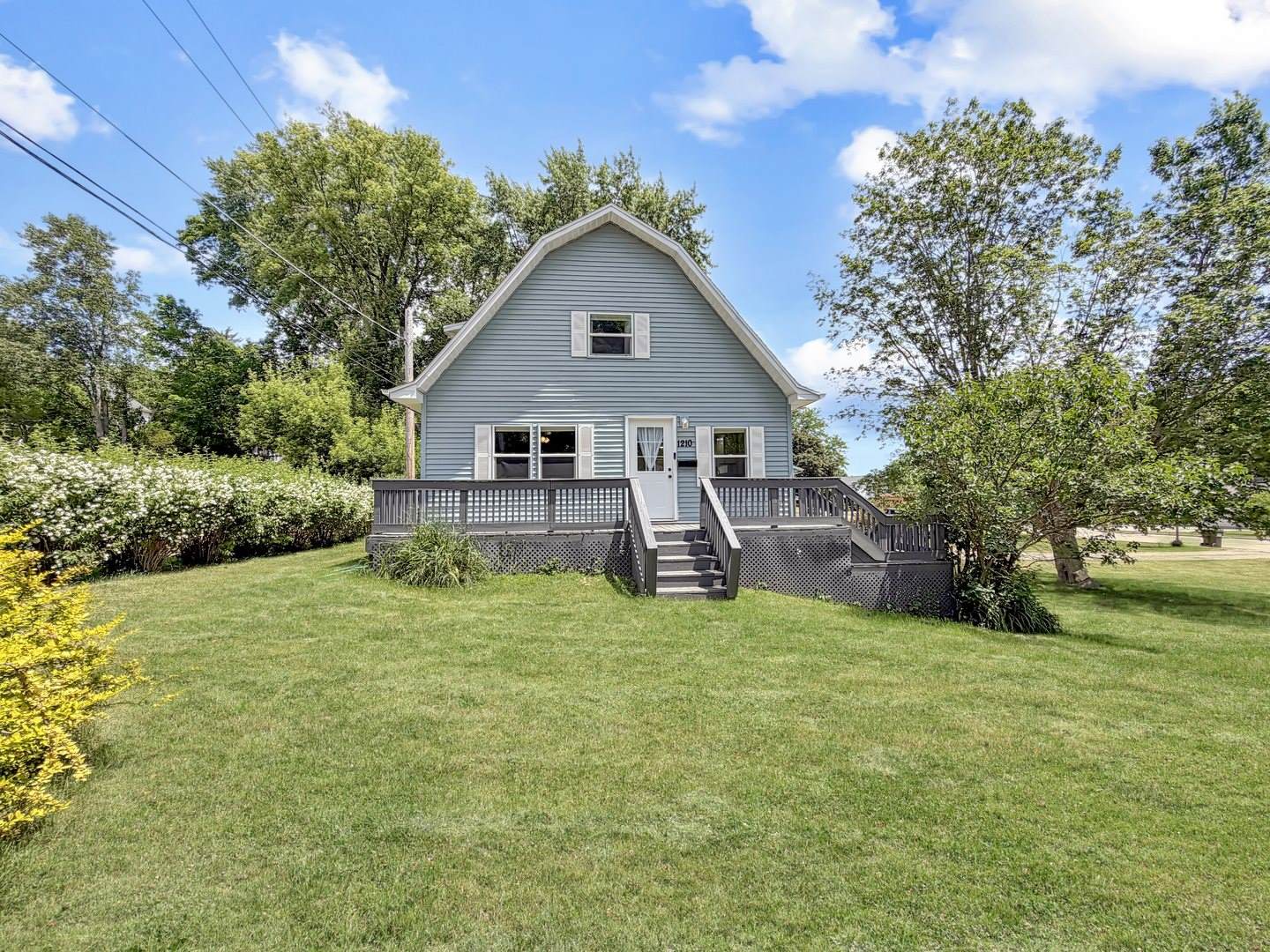 1210 Sun Vu Drive, Freeport, IL 61032